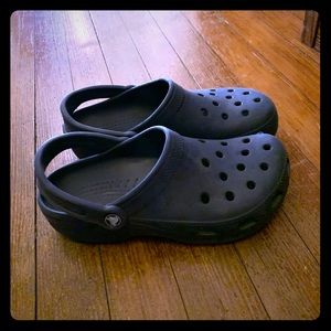 Size 8 women and 6 men blue crocs